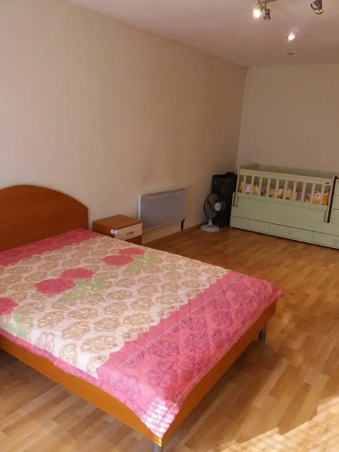 Comfortable 2-Bedroom Apartment Burgas Bulgaria