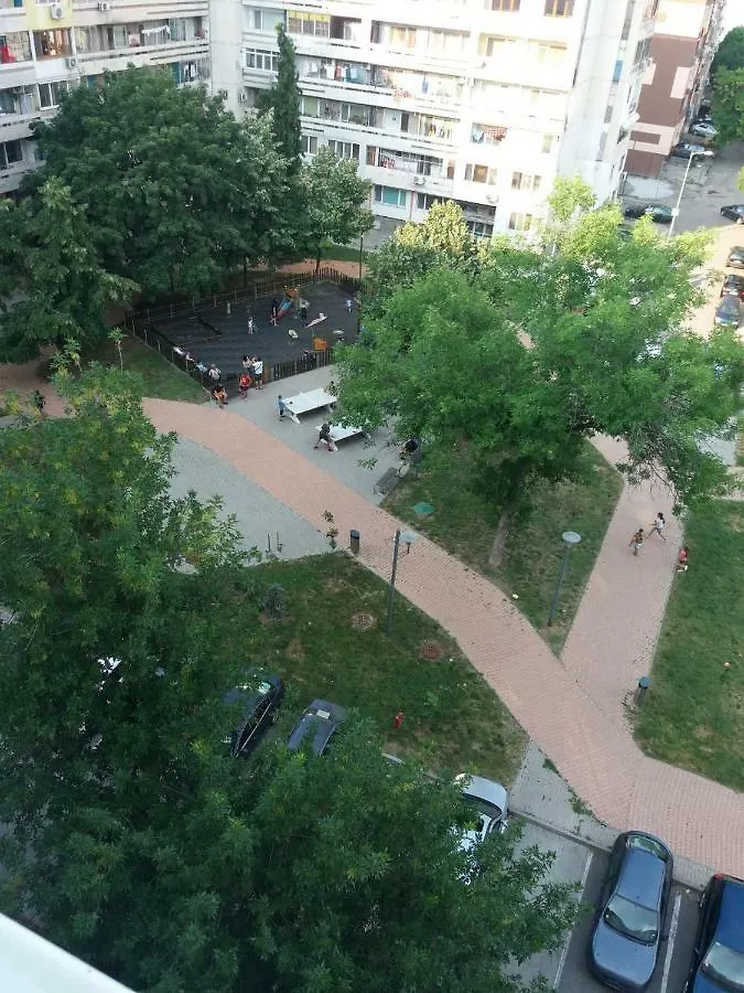 Comfortable 2-Bedroom Apartment Burgas