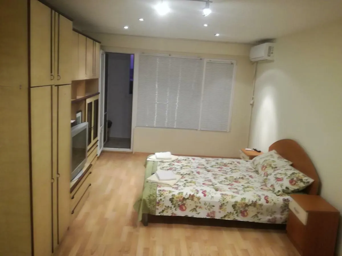 Comfortable 2-Bedroom Apartment Burgas